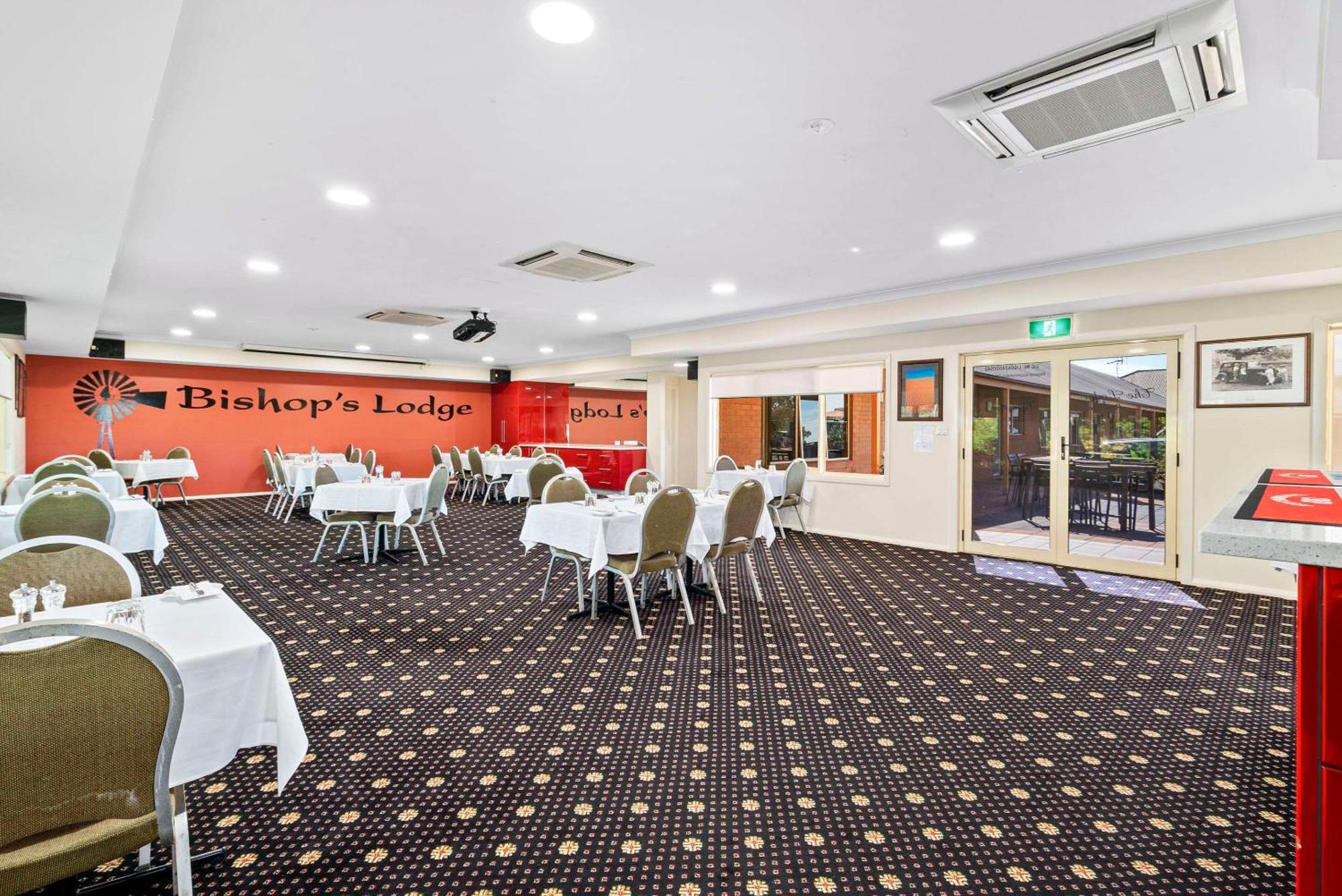 Comfort Inn Bishops Lodge Хей Екстериор снимка